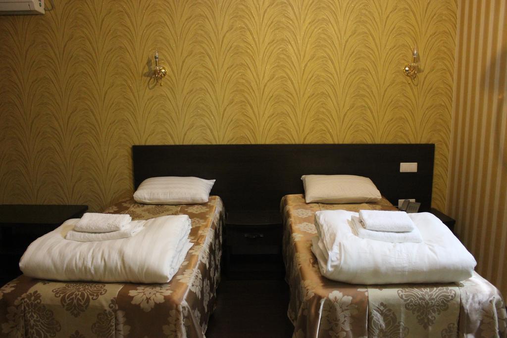Home Hotel Astana Cameră foto